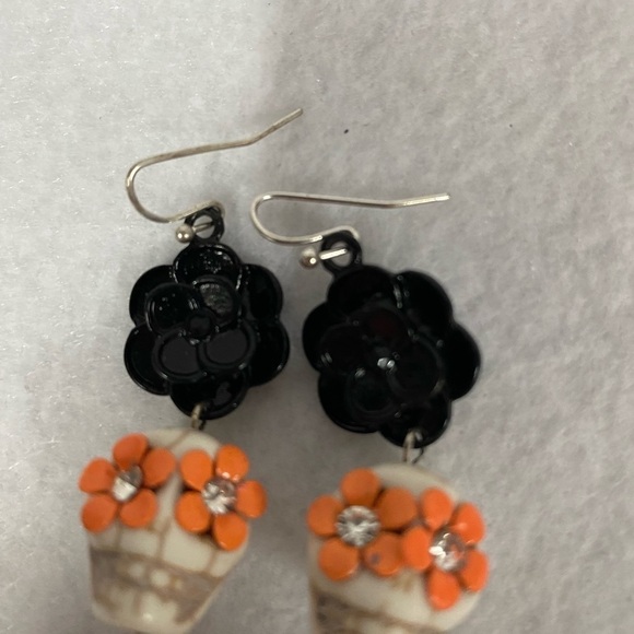 Day of the  Dead Skull Dangle Earrings (DH) - Picture 5 of 8